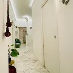Bed and breakfast Parisa 3*