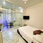 Parisa Bed and breakfast 3*