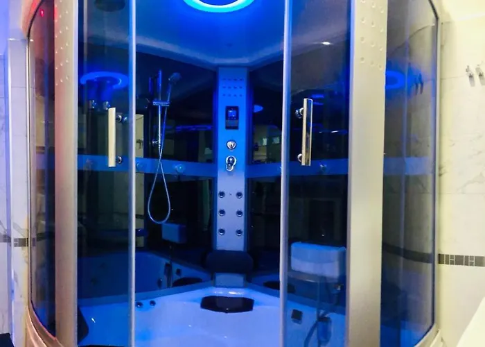 Parisa Bed and Breakfast