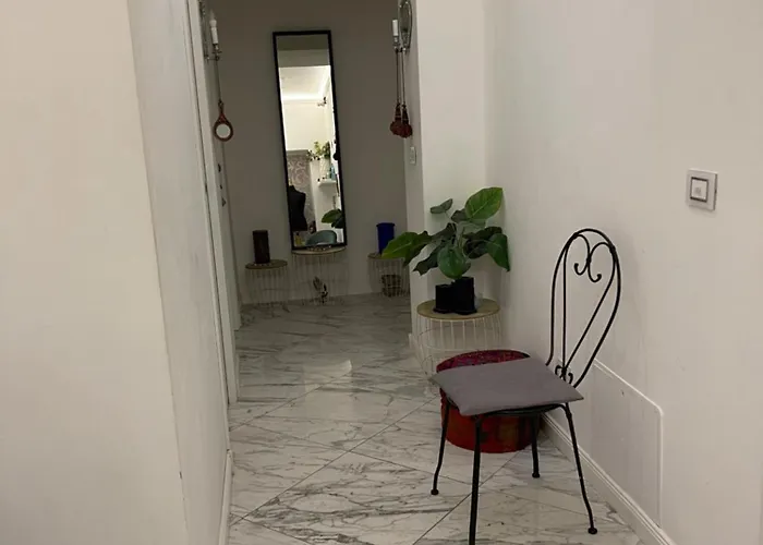 Bed and breakfast Parisa 3*