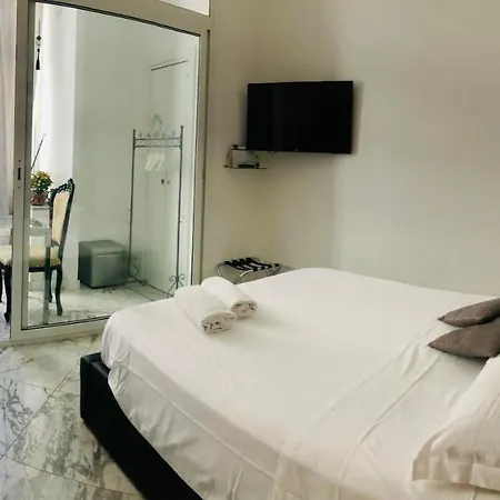 Bed & Breakfast Parisa 3*